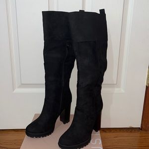 Black heeled boots size 7